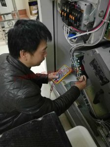 測量電源